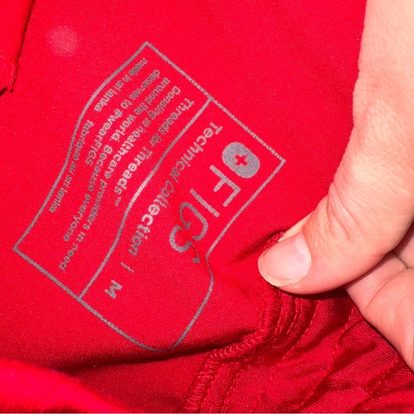 Figs Red Active Drawstring Joggers - Picture 2 of 2